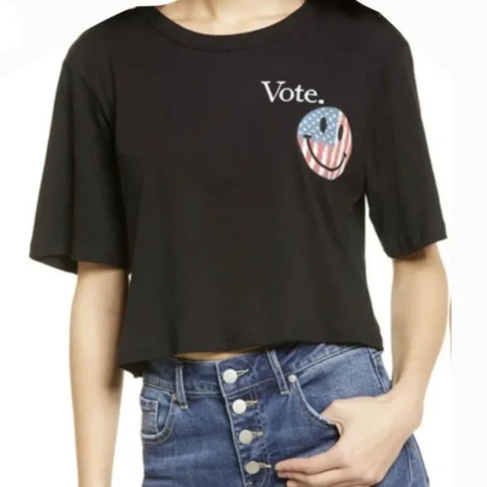 NEW La La Land Nordstrom Patriotic Flag Smiley Face Vote Graphic Tee Crop Tshirt